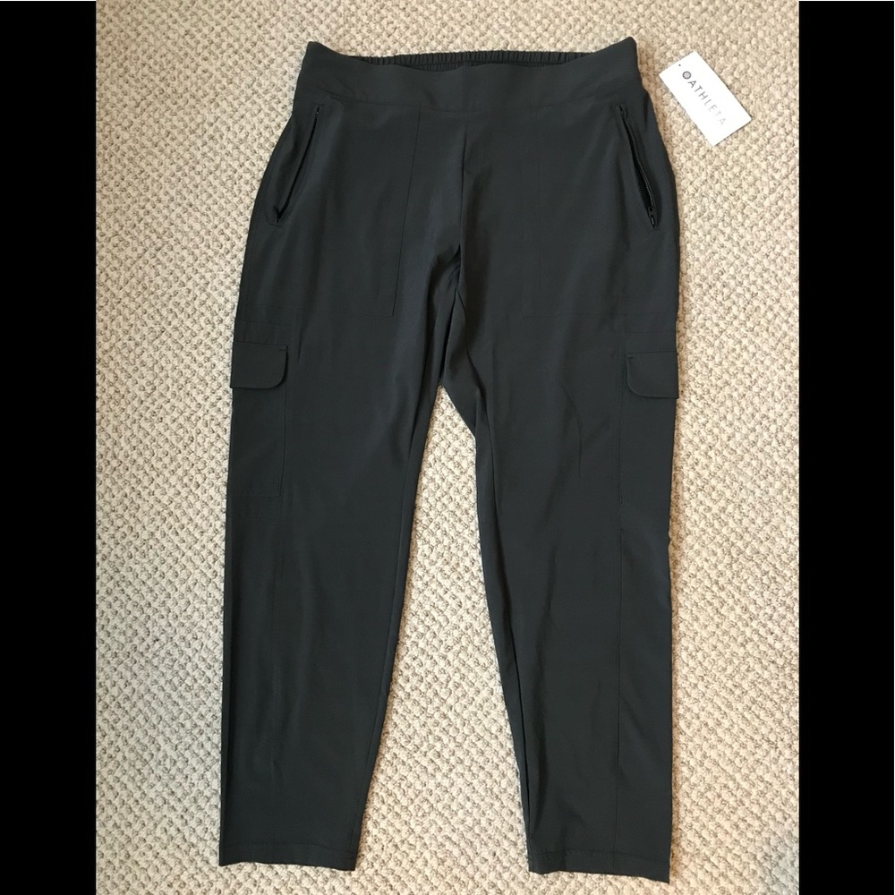 Athleta Chelsea cargo pant